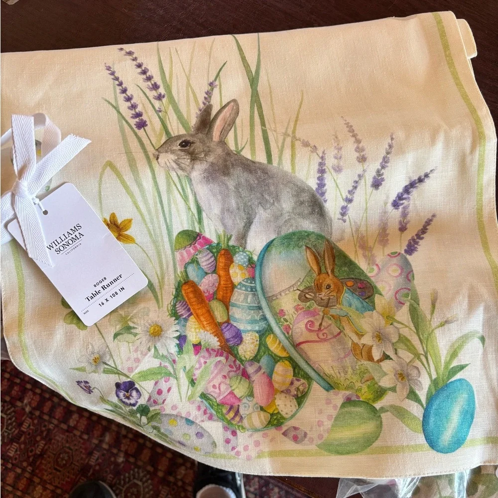 Williams Sonoma NWT Roger Rabbit linen limited edition Easter table runner